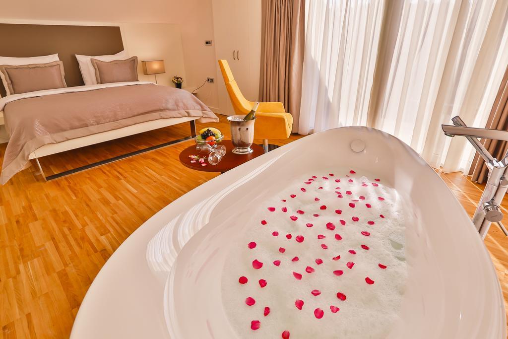 Business Life Hotel Provincia di Provincia di Istanbul Esterno foto